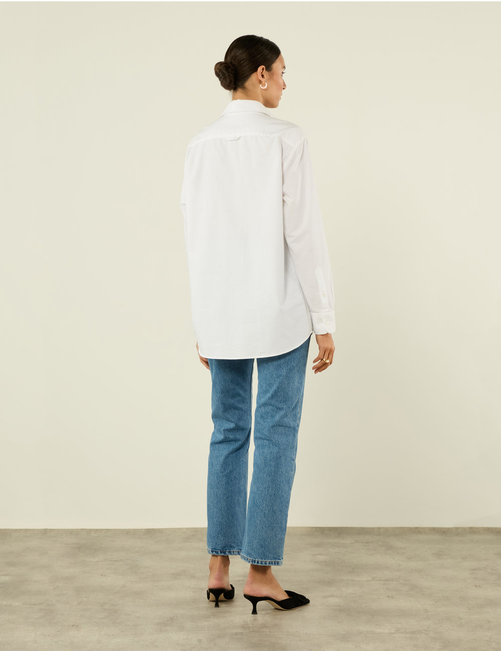 The Oversized: Oxford, White