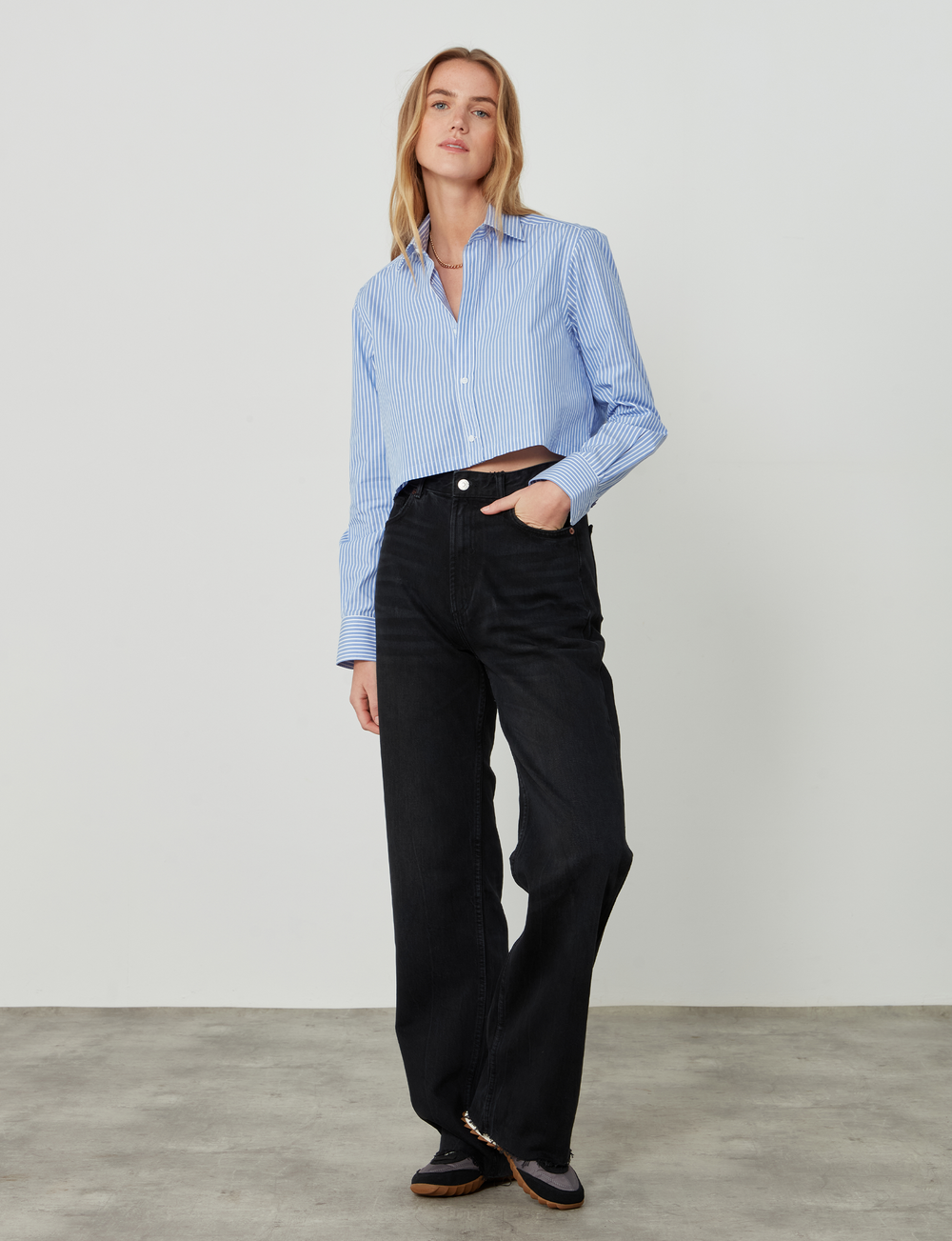 The Cropped: Fine Poplin, Inverted Pinstripe